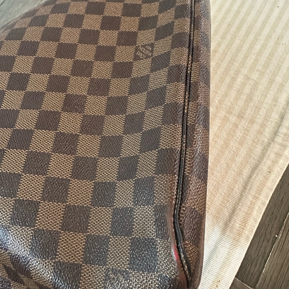 Authentic LV Damier Ebene Neverfull MM - Picture 16 of 16